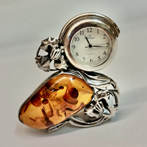 Click to view detail for HWG-2399 Clock, Large Amber and Sterling Silver $260